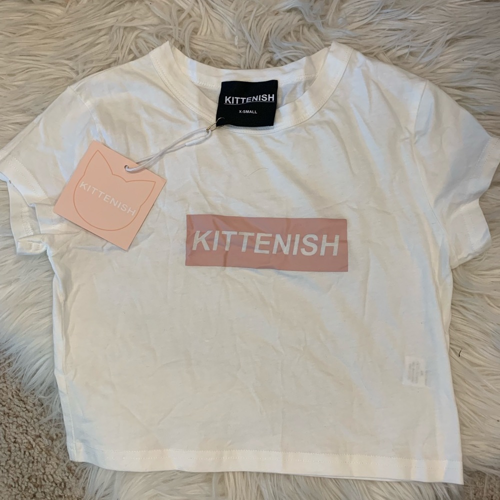 NWT kittenish crop tee